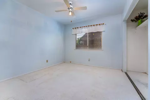 42863 Fenner Ave, Lancaster, CA 93536 photo 13
