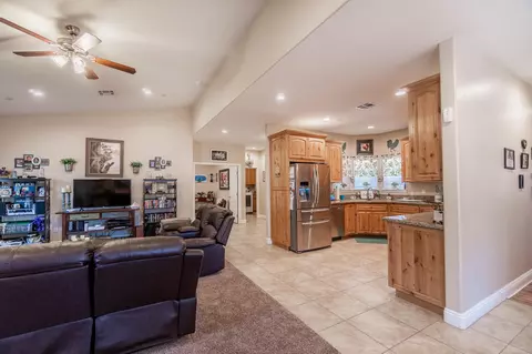 22800 Camp Dr, Tehachapi, CA 93561 photo 26