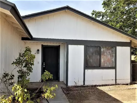 24312 Juniper Ave, Boron, CA 93516 photo 2