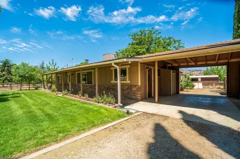 22329 Banducci Rd, Tehachapi, CA 93561 photo 2
