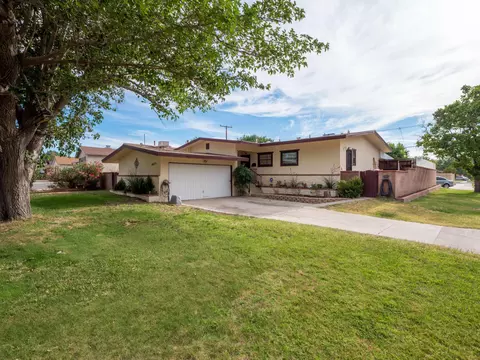 44551 Lowtree Ave, Lancaster, CA 93534 photo 1