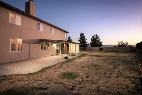 4819 W Avenue J2, Lancaster, CA 93536 photo 2