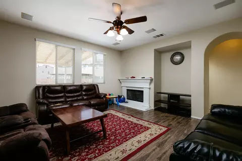 4819 W Avenue J2, Lancaster, CA 93536 photo 8