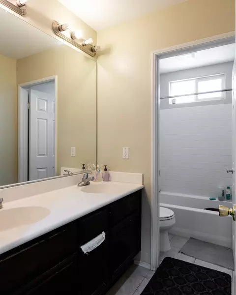 4819 W Avenue J2, Lancaster, CA 93536 photo 15