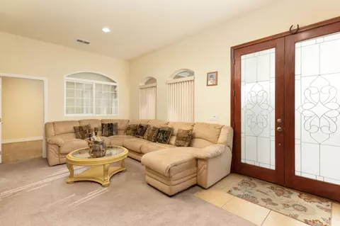 36247 E 56th St, Palmdale, CA 93552 photo 2