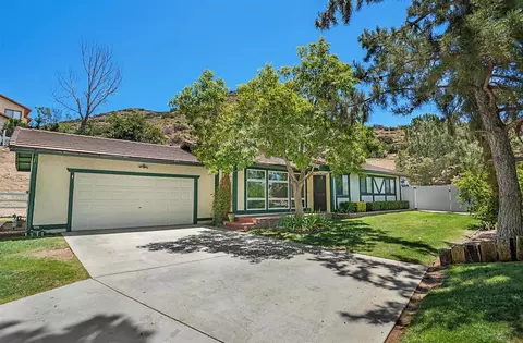33636 White Feather Rd, Acton, CA 93510 photo 2