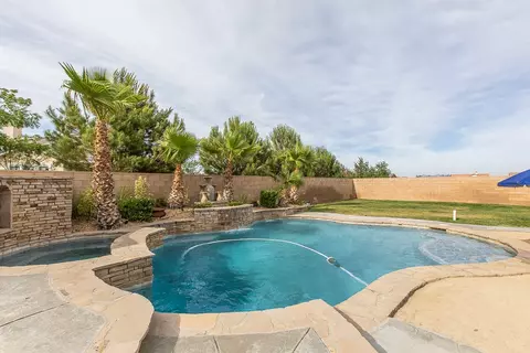 7153 Hemlock Ave, Lancaster, CA 93536 photo 15