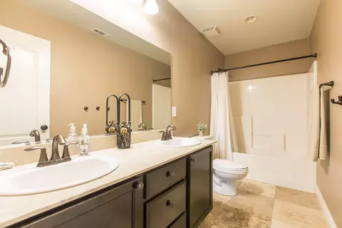 7153 Hemlock Ave, Lancaster, CA 93536 photo 26