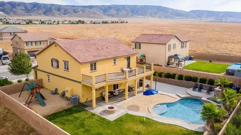 7153 Hemlock Ave, Lancaster, CA 93536 photo 7