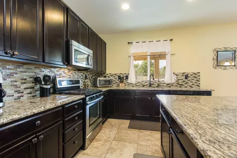 7153 Hemlock Ave, Lancaster, CA 93536 photo 37