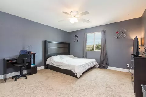 7153 Hemlock Ave, Lancaster, CA 93536 photo 23
