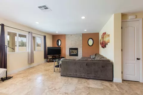 7153 Hemlock Ave, Lancaster, CA 93536 photo 36