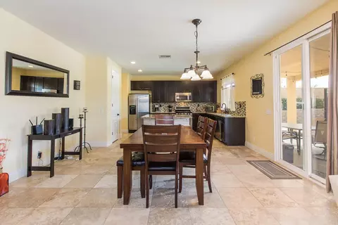 7153 Hemlock Ave, Lancaster, CA 93536 photo 6