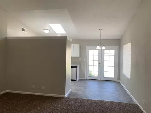 316 Meadowbrook Ct, Tehachapi, CA 93561 photo 4