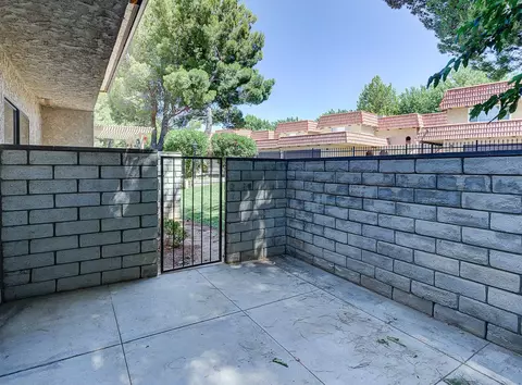 228 Eagle Ln, Palmdale, CA 93551 photo 21