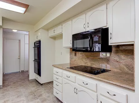 228 Eagle Ln, Palmdale, CA 93551 photo 7