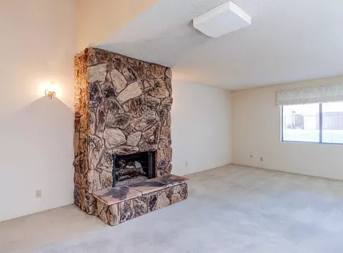 228 Eagle Ln, Palmdale, CA 93551 photo 3