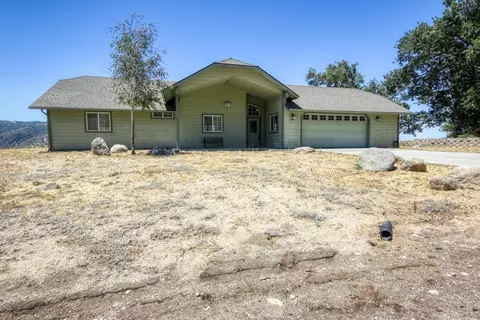 28320 Deertrail Dr, Tehachapi, CA 93561 photo 3