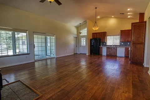 28320 Deertrail Dr, Tehachapi, CA 93561 photo 7