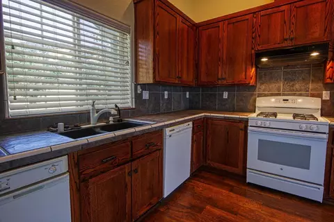 28320 Deertrail Dr, Tehachapi, CA 93561 photo 9