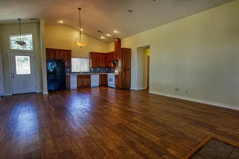 28320 Deertrail Dr, Tehachapi, CA 93561 photo 6