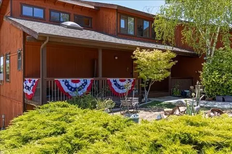 26640 Oakflat Dr, Tehachapi, CA 93561 photo 2
