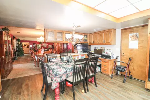 24401 Willow Pass Dr, Tehachapi, CA 93561 photo 4