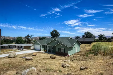 17660 Dike Ct, Tehachapi, CA 93561 photo 4