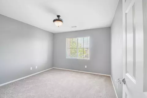4745 Jade Ct, Lancaster, CA 93536 photo 16