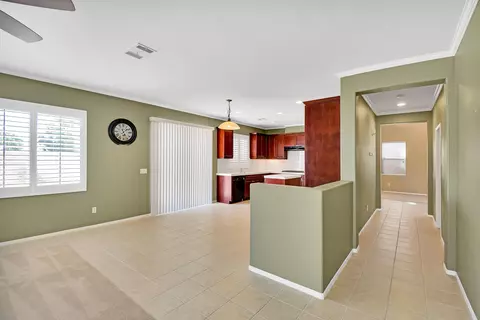 4745 Jade Ct, Lancaster, CA 93536 photo 8