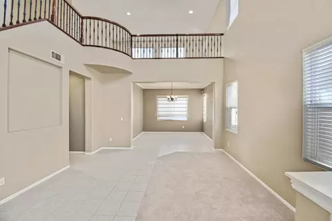 4745 Jade Ct, Lancaster, CA 93536 photo 4