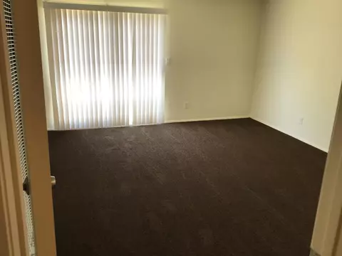 44438 E 2nd St, Lancaster, CA 93535 photo 9