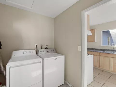 2138 Ave Q-5 E, Palmdale, CA 93550 photo 11