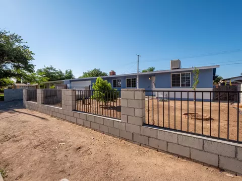 2138 Ave Q-5 E, Palmdale, CA 93550 photo 2