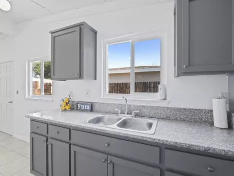 44139 E 2nd St, Lancaster, CA 93535 photo 9