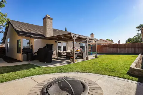 2159 E Bend Ave, Lancaster, CA 93535 photo 24