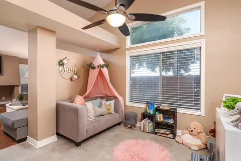 2159 E Bend Ave, Lancaster, CA 93535 photo 5