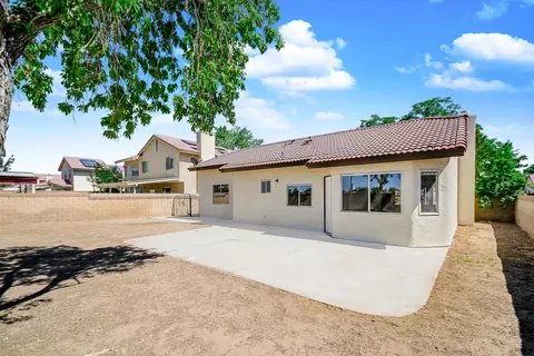 717 E Avenue J9, Lancaster, CA 93535 photo 17