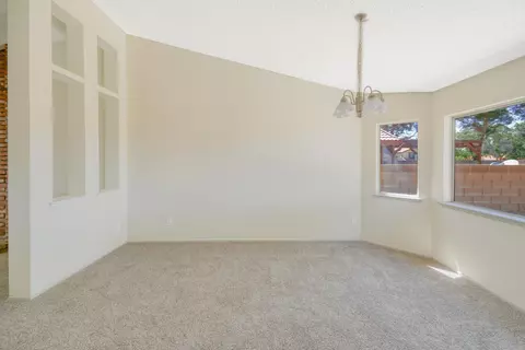 717 E Avenue J9, Lancaster, CA 93535 photo 4