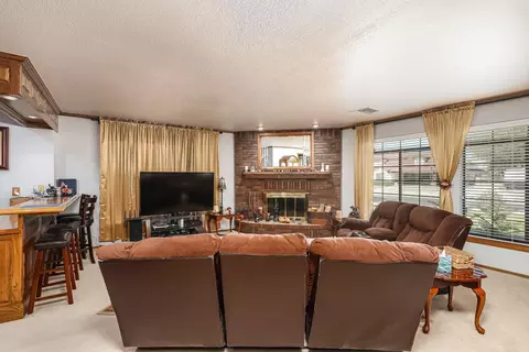 43935 Clark Ct, Lancaster, CA 93536 photo 12