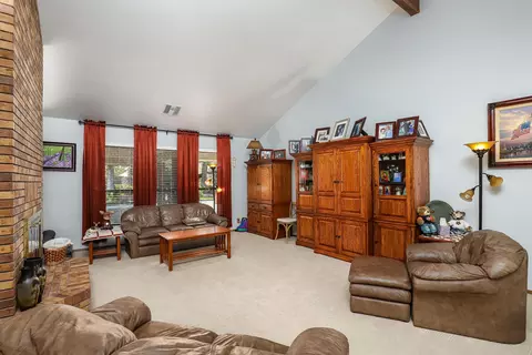 43935 Clark Ct, Lancaster, CA 93536 photo 10