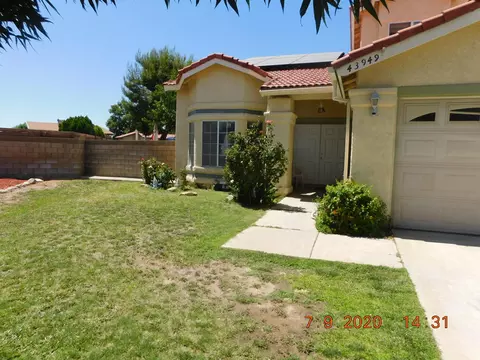43949 Silver Bow Rd, Lancaster, CA 93535 photo 2