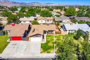 37231 28th St E, Palmdale, CA 93550 photo 1