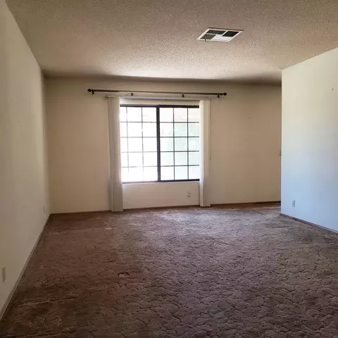 3209 Versailles Ct, Lancaster, CA 93536 photo 10