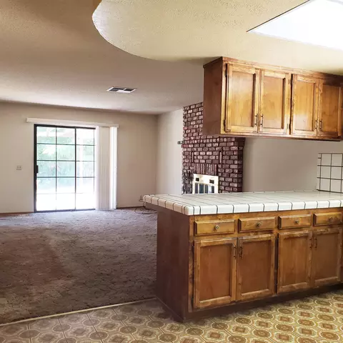 3209 Versailles Ct, Lancaster, CA 93536 photo 8