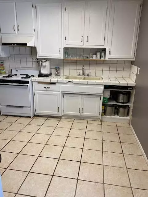257 Avenue P1 E, Palmdale, CA 93550 photo 3