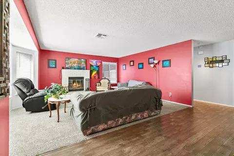 43816 David St, Lancaster, CA 93535 photo 2
