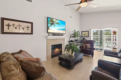 5723 Forry Ct, Lancaster, CA 93536 photo 7