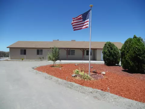 4426 Mataro Rd, Phelan, CA 92371 photo 2