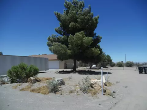 4426 Mataro Rd, Phelan, CA 92371 photo 28
